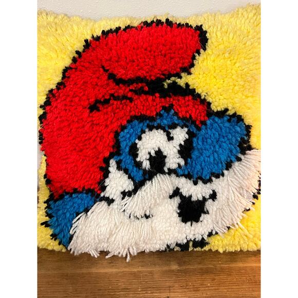 Vintage Smurfs Latch Hook Pillow 15x15 Handmade Papa Smurf Throw Cushion - Picture 4 of 4